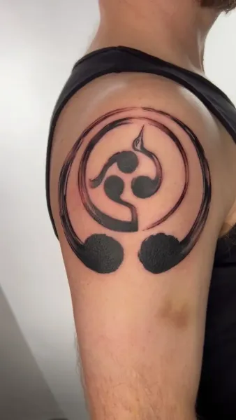 Embody the elegance of traditional Japanese calligraphy. Book your bespoke Shodo-inspired or Irezumi piece with experienced artist Daisuke Sakaguchi at Silent Moon Tattoo (London SE16).
