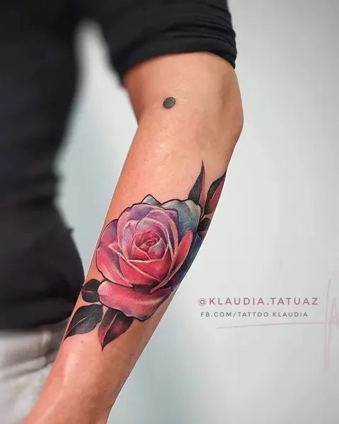 Transform your floral vision into reality! Book your custom color realism piece with 15-year veteran artist Klaudia at Silent Moon Tattoo (London SE16).